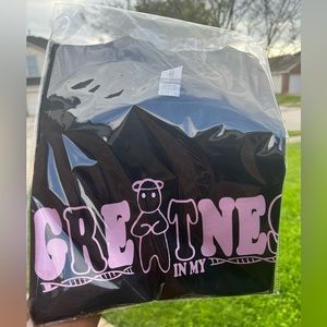 This shirt comes in black and white, different colors will come in the future.